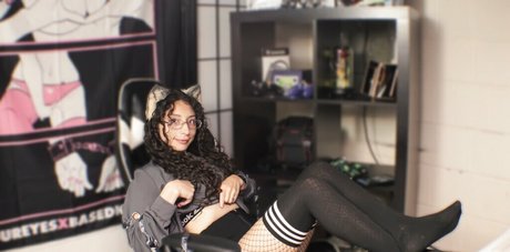 itwhiskarafterdark star pornographic img