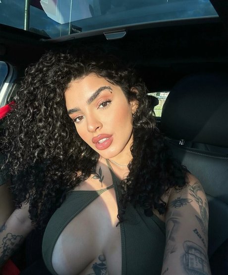 biancaoficial exclusive star photos