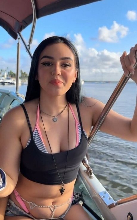 MC Bella Angel star porn pictures