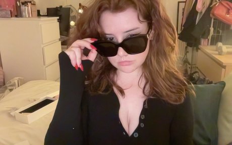 Gemothy art actress img