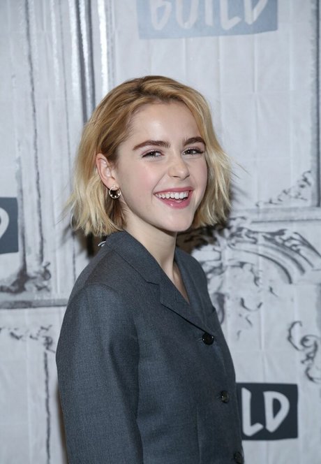 Kiernan Shipka adult actress photo