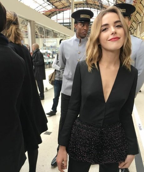 Kiernan Shipka free pornstar archive