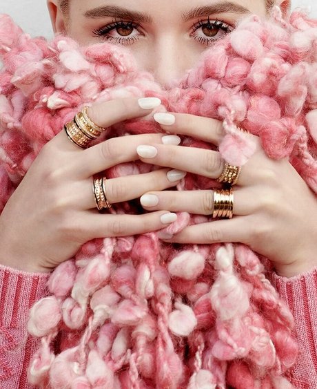 Kiernan Shipka nude pornstar gallery