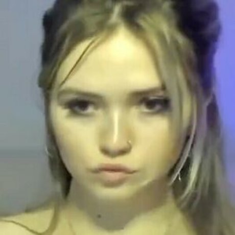 angiefaith best model picture