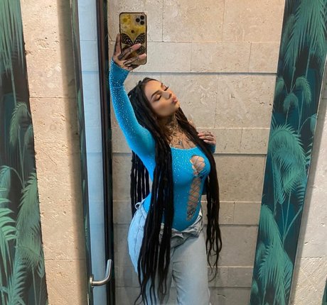 Zhavia star nude picture