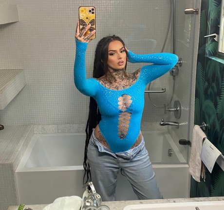 Zhavia xxx model img