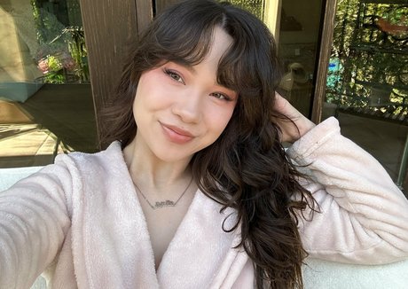 QuarterJade naked pornstar pic