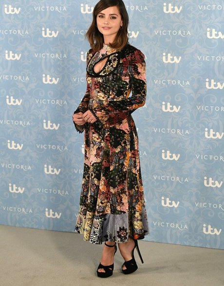 Jenna Coleman star naked pic