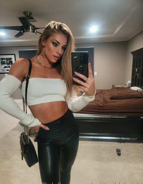 Nikki Leigh pornstar perfect photo