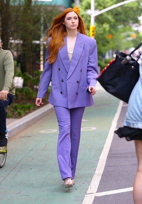 Karen Gillan nude actress images