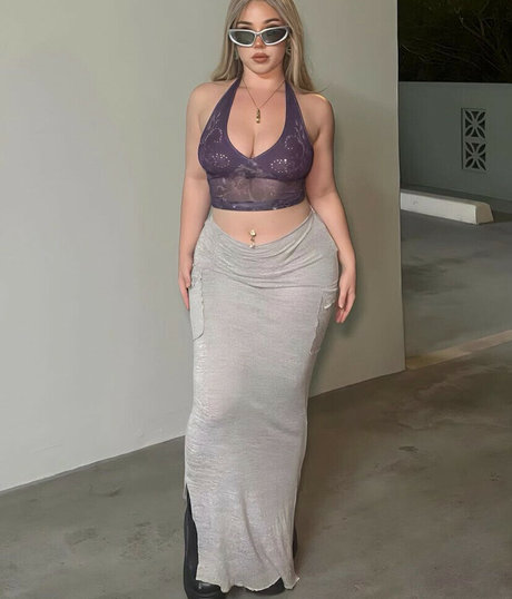 Luvmesumfuego pornstar pretty photo