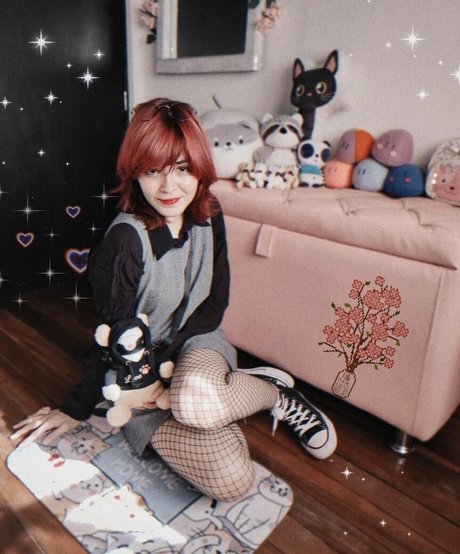 evee meow model art pic