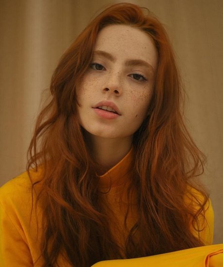 Melissa Fernandes sexy star photo