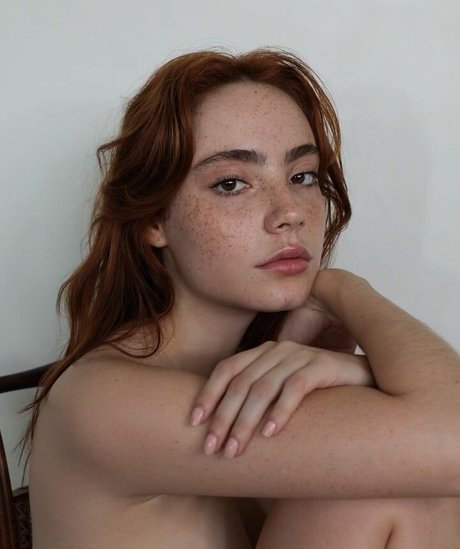 Melissa Fernandes model nude archive