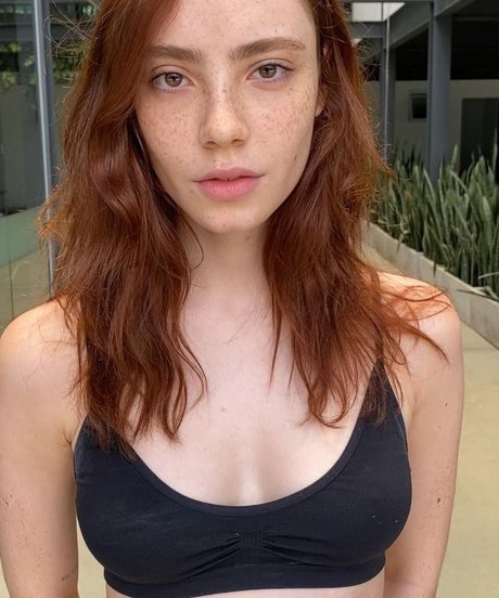 Melissa Fernandes star pornographic photo