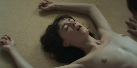 Daisy Edgar Jones sexy star gallery