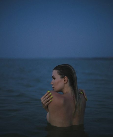 Sorabi model nice photo