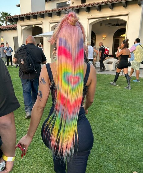 Saweetie star porn pics