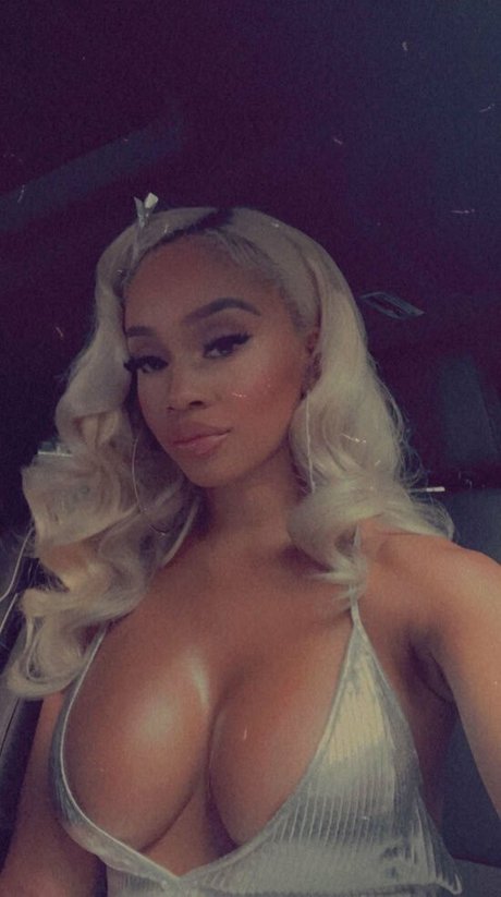 Saweetie hot actress picture