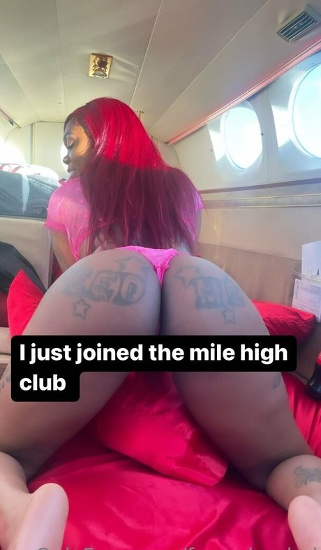 fmereloaded model hd picture