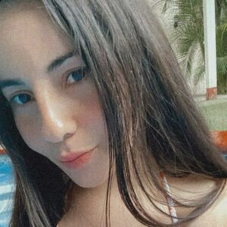 bellacuentos star nude pics