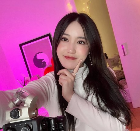 AngelsKimi star sexy pictures