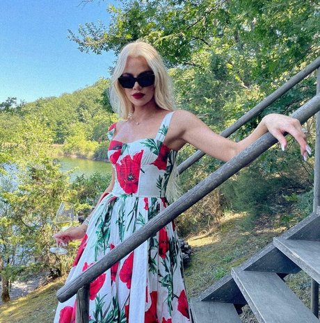 Khloe Kardashian high quality model gallery