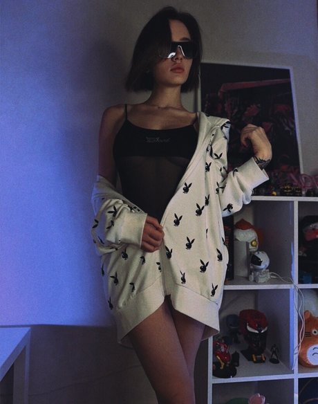 vikiblade pornstar pretty photo