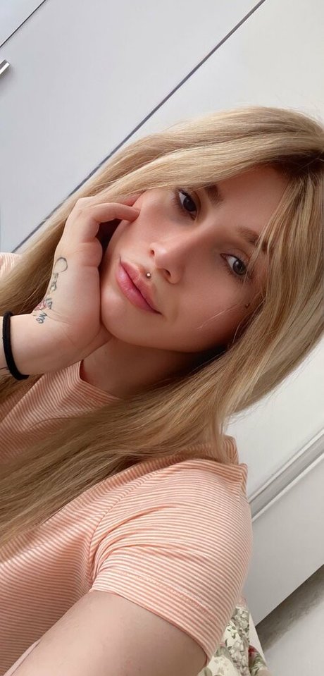 Julia Diotti perfect actress photos