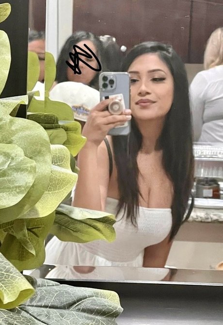 Try Channel Girls model best pictures