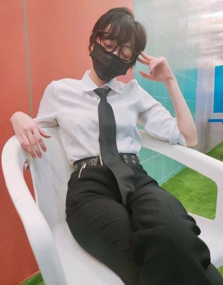 Evil Overlord Gabo model top galleries