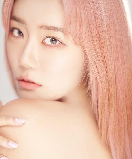 Berry naked star archive