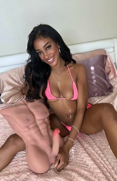 drayadominicana model adult image