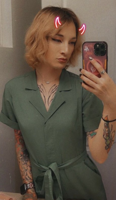 Stormy buns star sexy pic