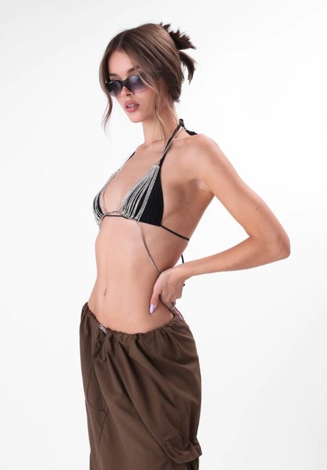 Anna Zak xxx actress galleries