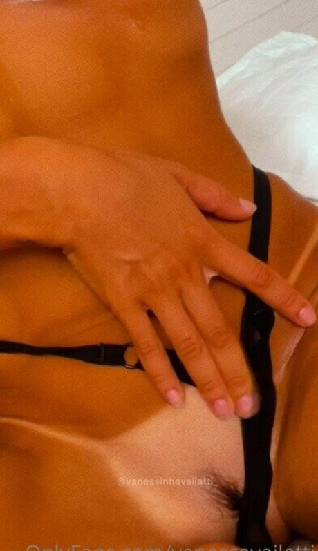 Vanessinha Vailatti naked star images