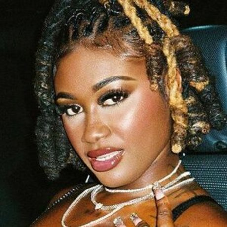 Kaliii xxx pornstar pics