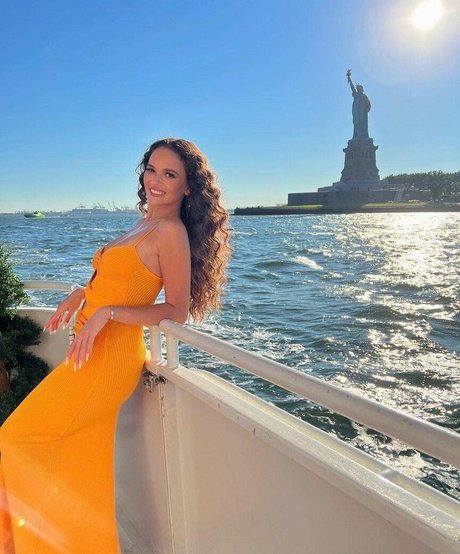 Madison Pettis exclusive pornstar pictures