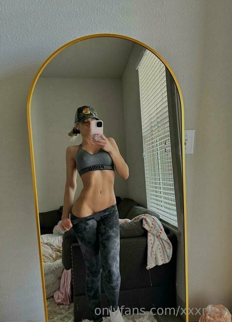 Riley Steele nudes pornstar pics