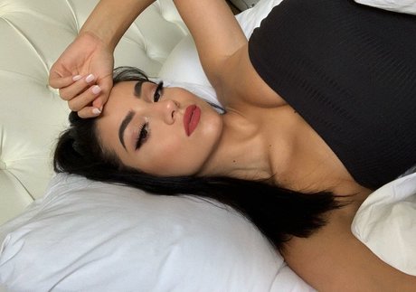 mnufo hot pornstar pics