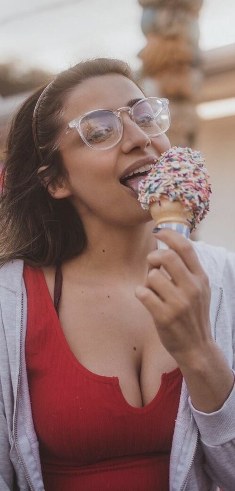 mnufo free pornstar img