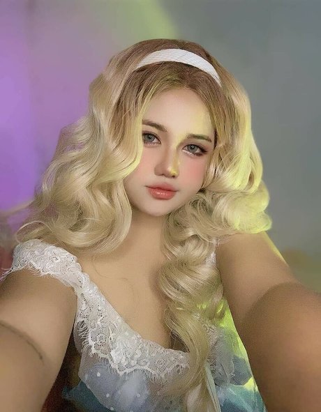 Charlotte LinLin star top photo