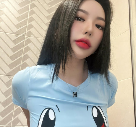 h___rvn model porn picture