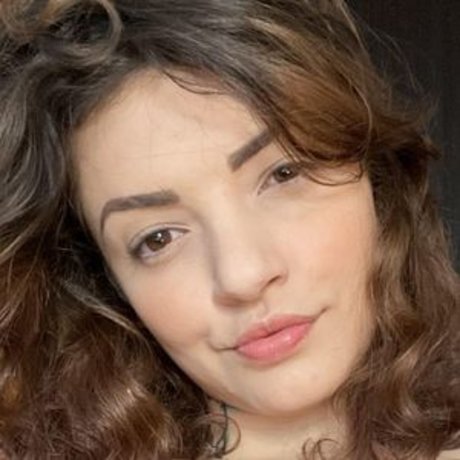 Julia Prado best star image