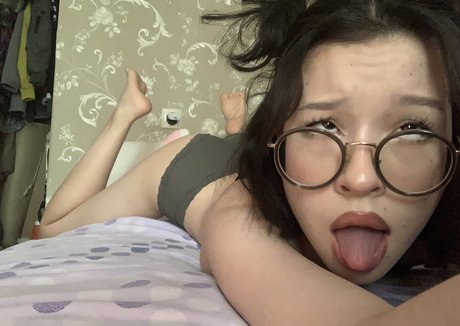 Lezzy Bunny ASMR sex star pics