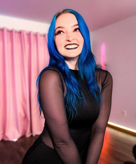 Littlesiha pornstar nudes gallery