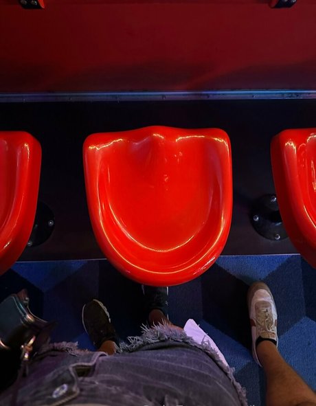 issameg exclusive pornstar picture