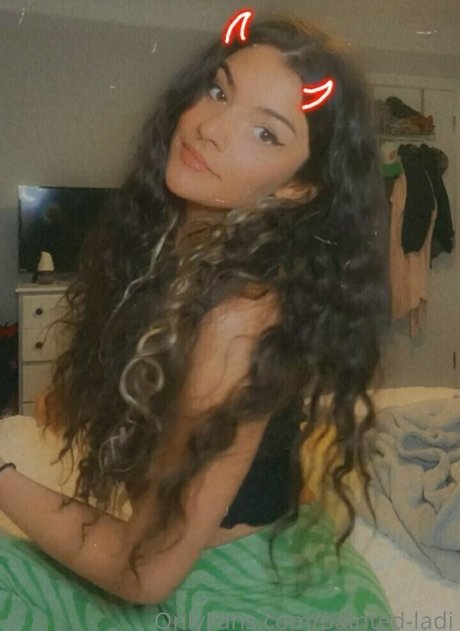 issameg art model pictures