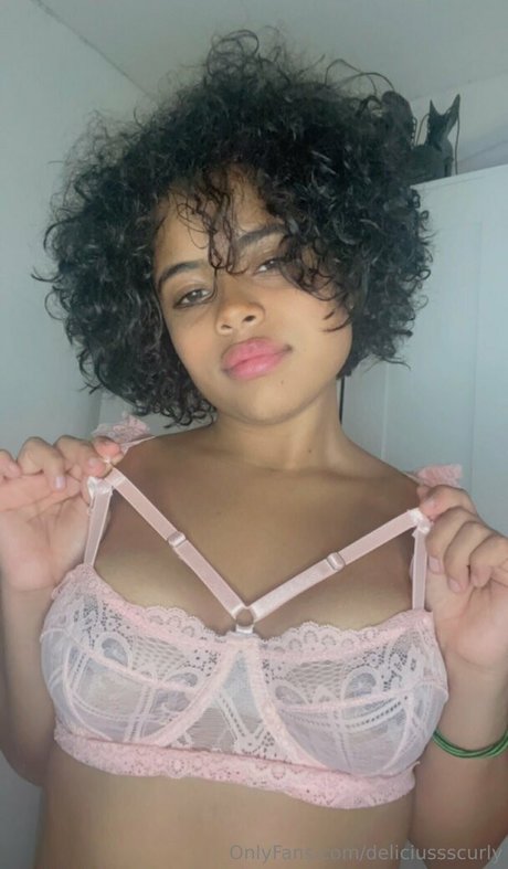 deliciussscurly model pornographic photos