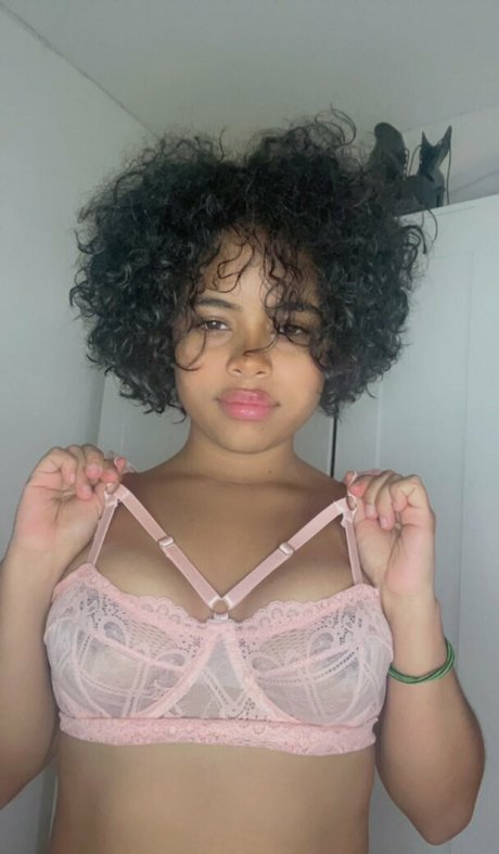 deliciussscurly star erotic image